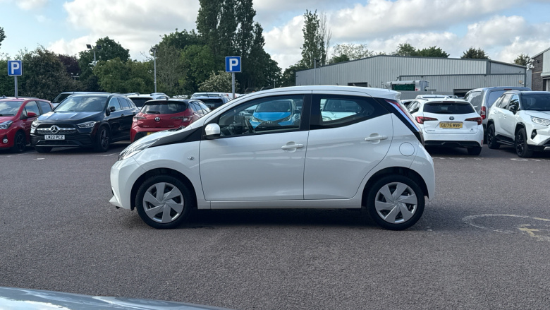 Toyota Aygo 1.0 VVT-i X-Play 5dr Petrol Hatchback